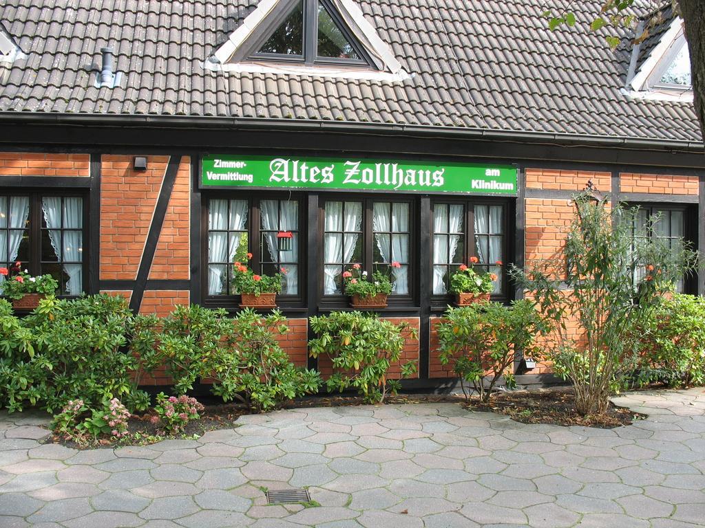 Altes Zollhaus Am Klinikum 호텔 뤼베크 외부 사진