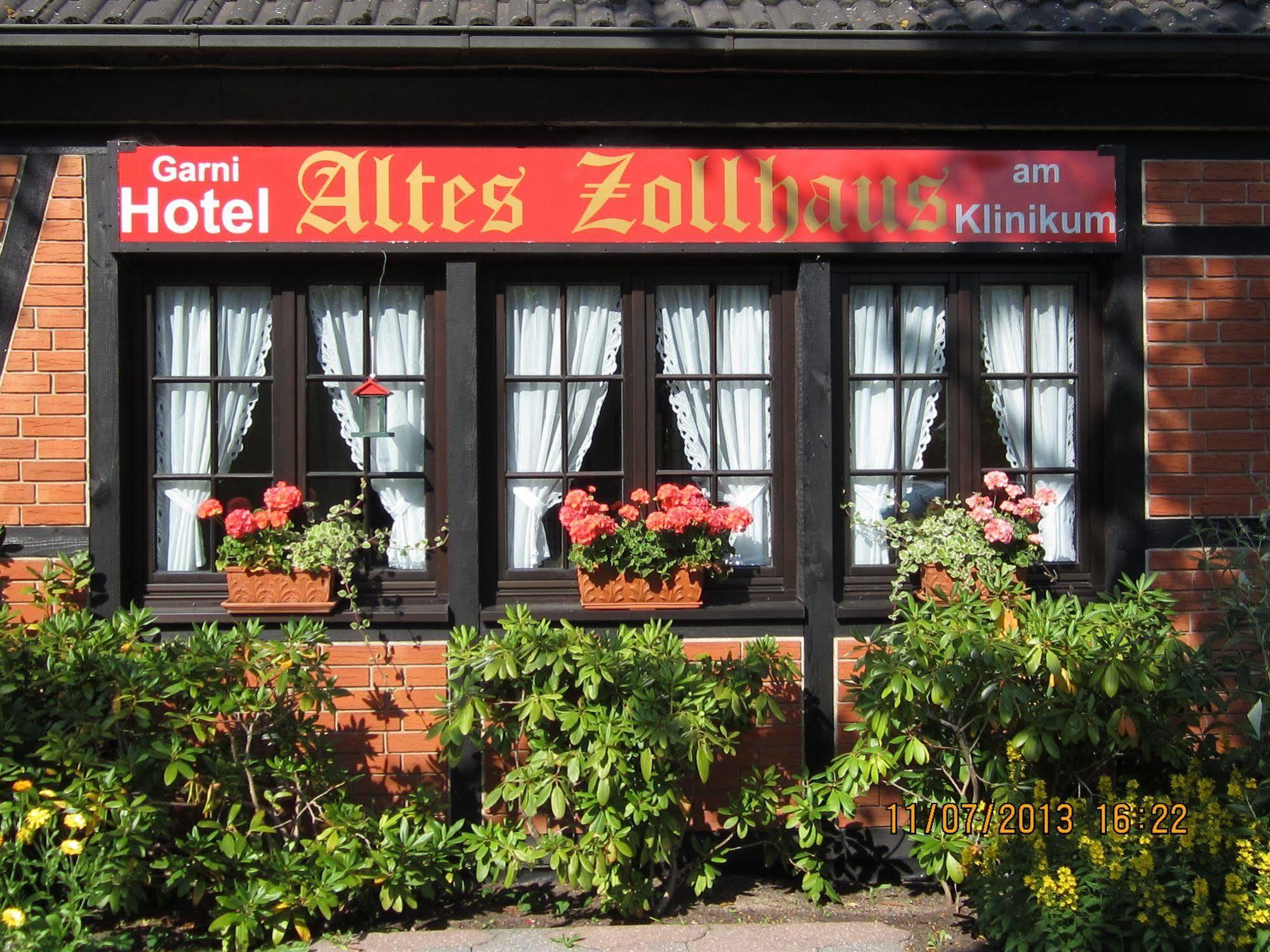 Altes Zollhaus Am Klinikum 호텔 뤼베크 외부 사진